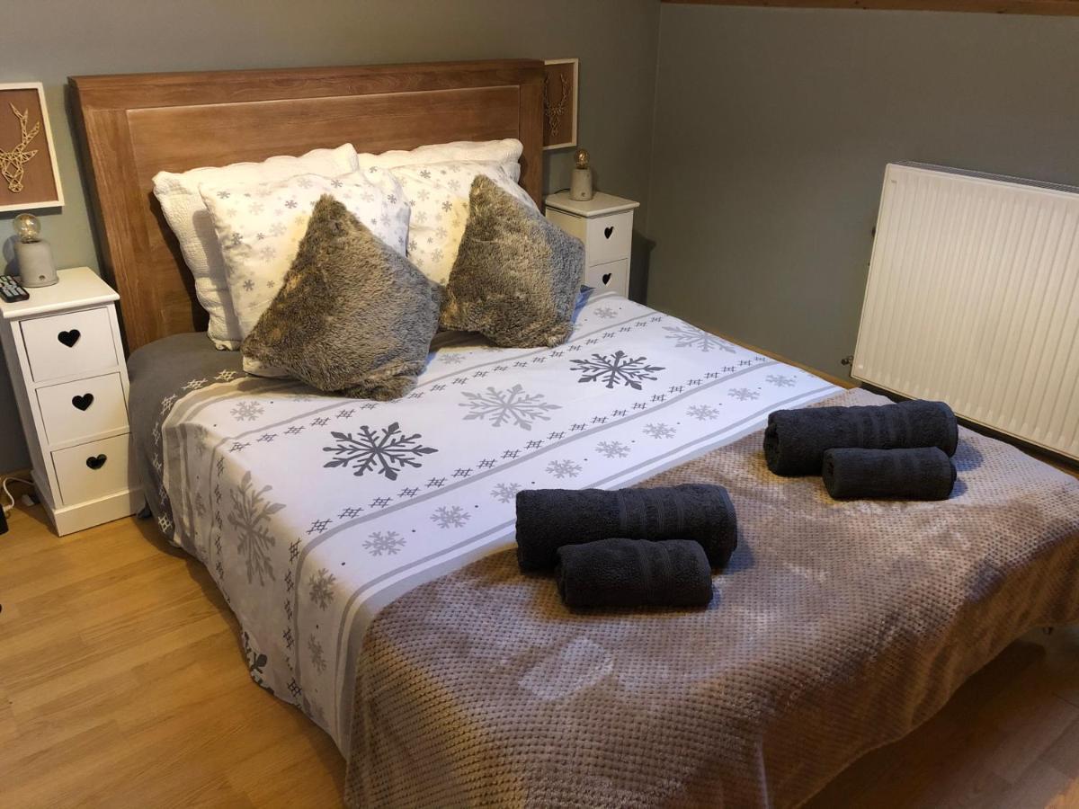 Charmant appartement 2-4 personnes entre Annecy et Aravis Thônes Extérieur photo